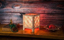 Load image into Gallery viewer, Kakuasa 1 Small Table Lamp